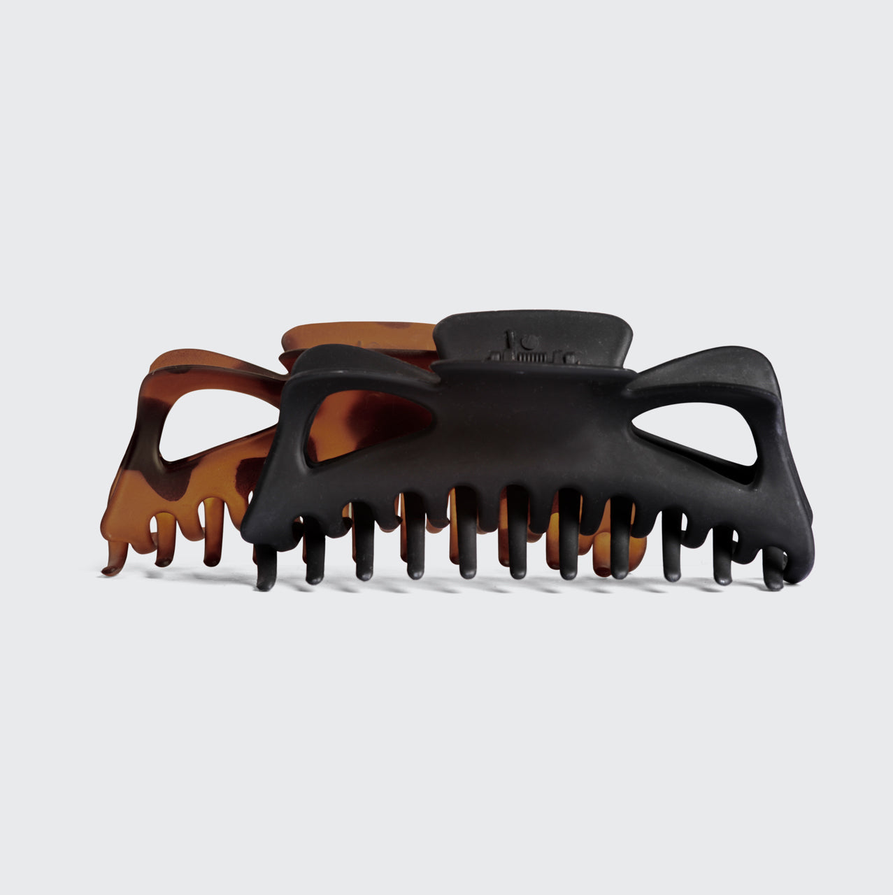 6578-RecycledPlastic-JumboClassicClawClips-2pc-Hair-Black_Tort-1280x1280px.jpg